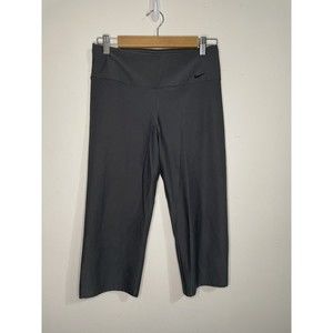 Nike Dri-Fit Gray Activewear Capri Pants, Size Medium